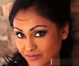 Delhi Girls Fucking Men : www.sexygirlindelhi.com