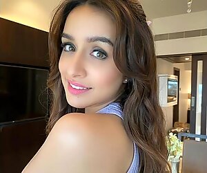 Shraddha Kapoor fantasy sex story