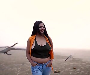 Desi hot girl photoshoot